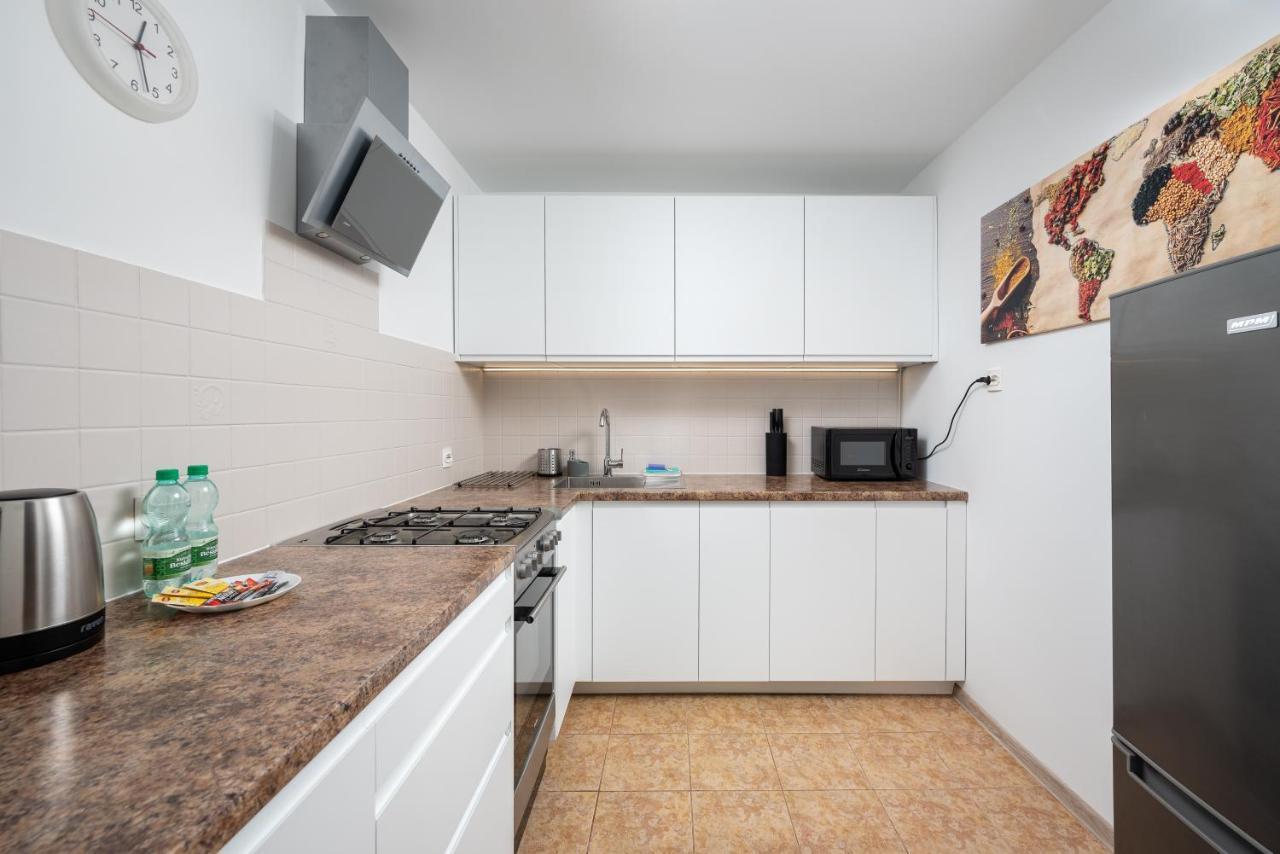 9Th Floor City View Apartment Varsavia Esterno foto